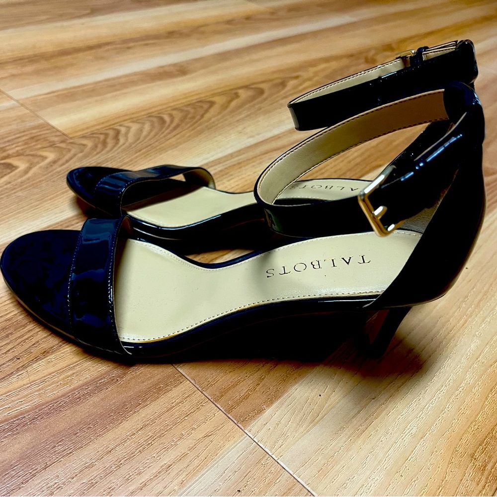 Talbots Navy Pumps Size 7